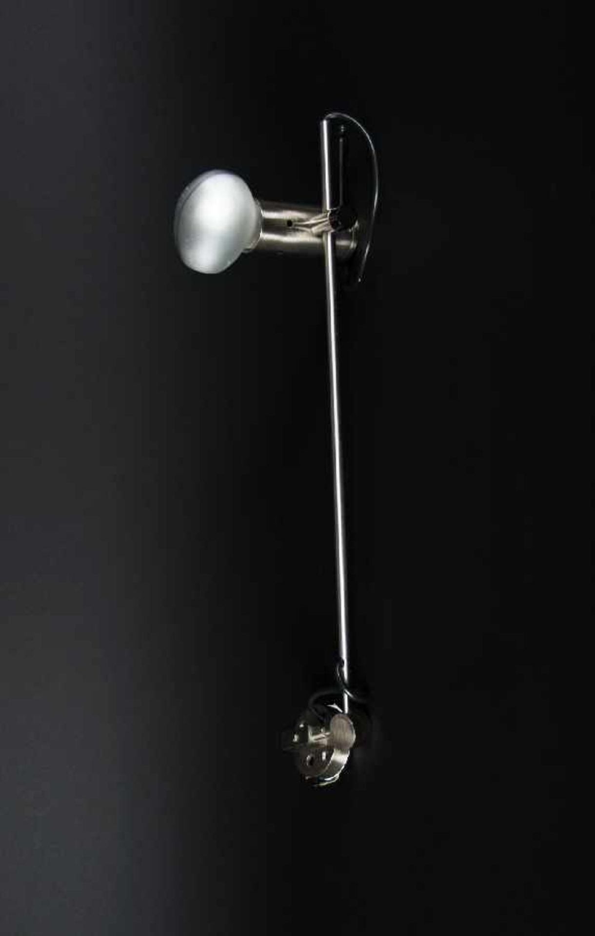 Tilo Agnoli1931 - 2012Modell 255 (Wandlampe)Messing vernickelt, Entwurf aus den 50er Jahren; L 54