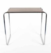 Marcel Breuer1902 - 1981Mücke & Melder B9 BeistelltischHolz und Aluminium; H 60 cm, B 65,5 cm, T