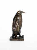 Joseph Pallenberg1882 - 1946PinguinBronze; H 23,5 cm, B 8 cm, T 11 cm; auf dem Sockel bezeichnet "