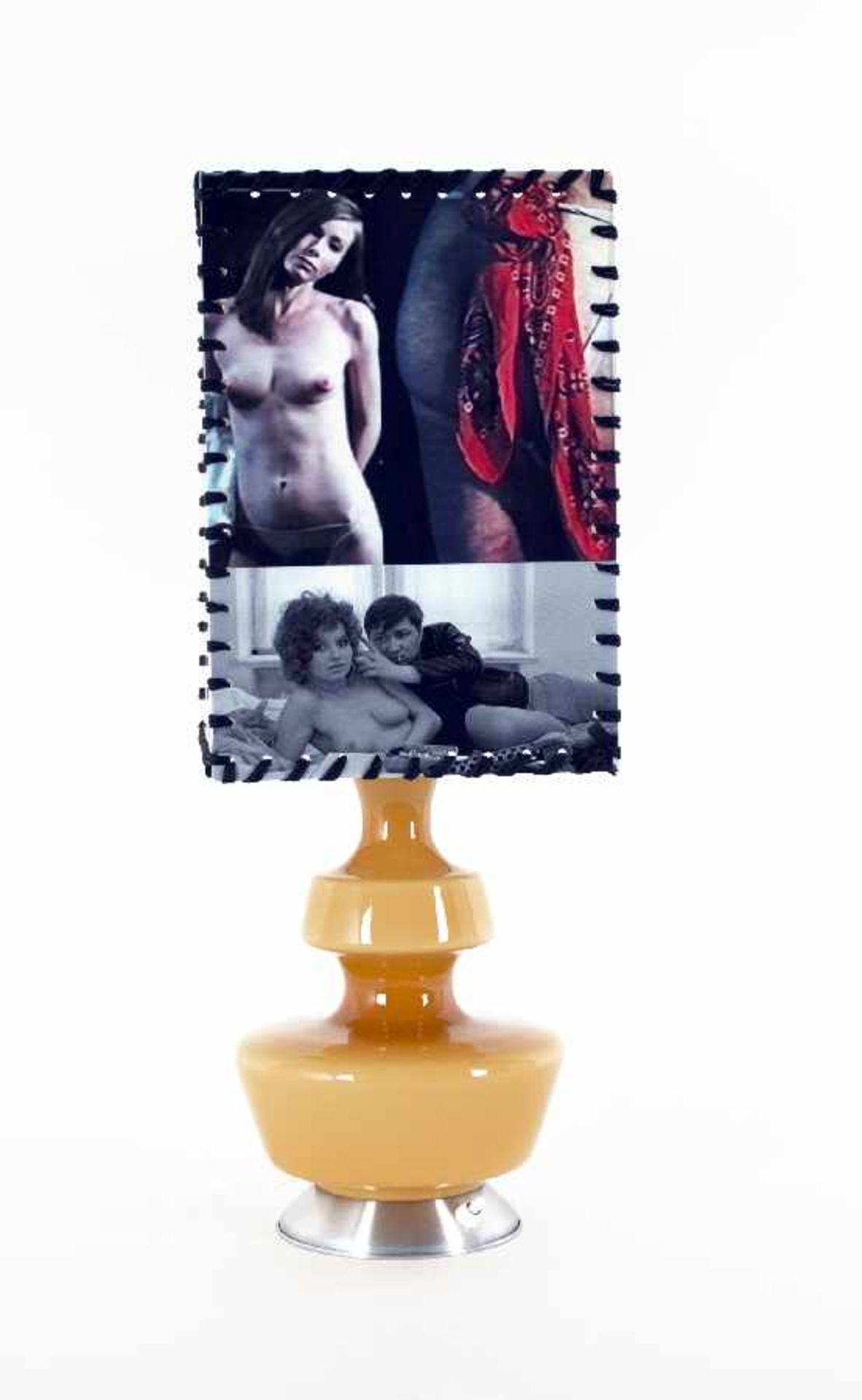 Claus Föttinger1960 NürnbergRacing nudes / GirlsTisch und Lampe; Kunststoff, Glas und bedruckte - Bild 2 aus 4