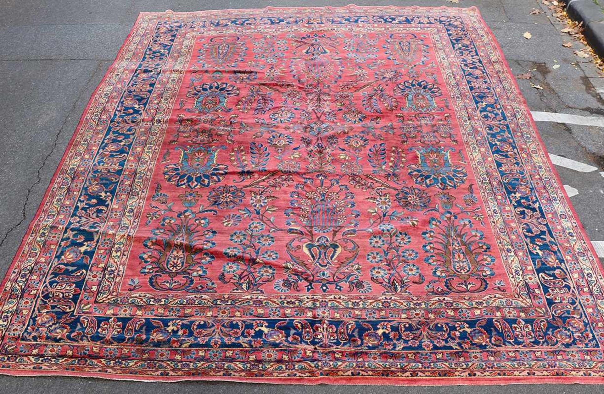 Teppich Amerikanischer Sarouk1920er Jahre427 x 314 cm.Carpet American Sarouk1920s427 x 314 cm.