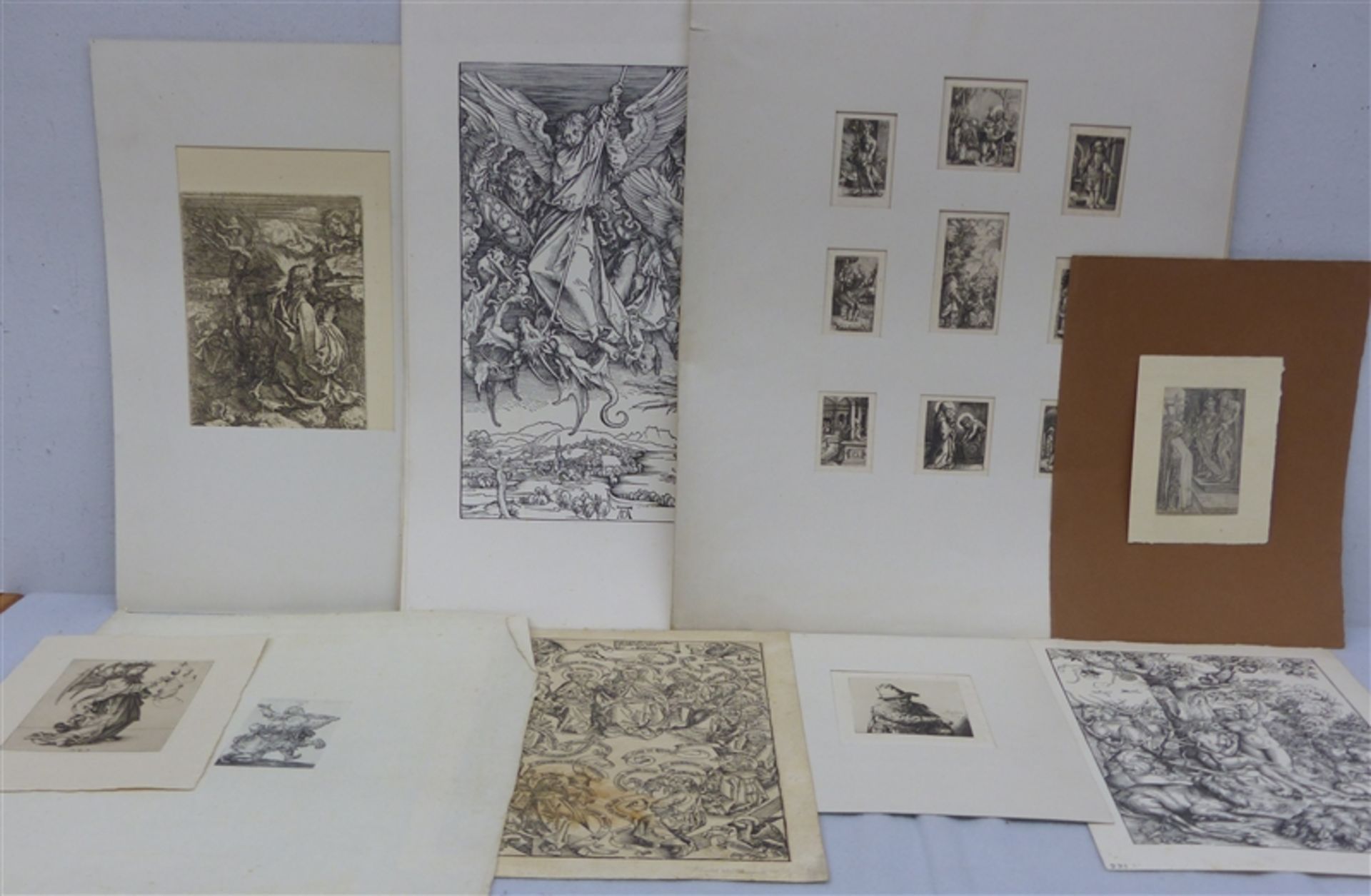 Konvolut Graphik Lithos, Stiche, Drucke, ca. 12 St., darunter Arbeiten von Dürer und Schongauer,