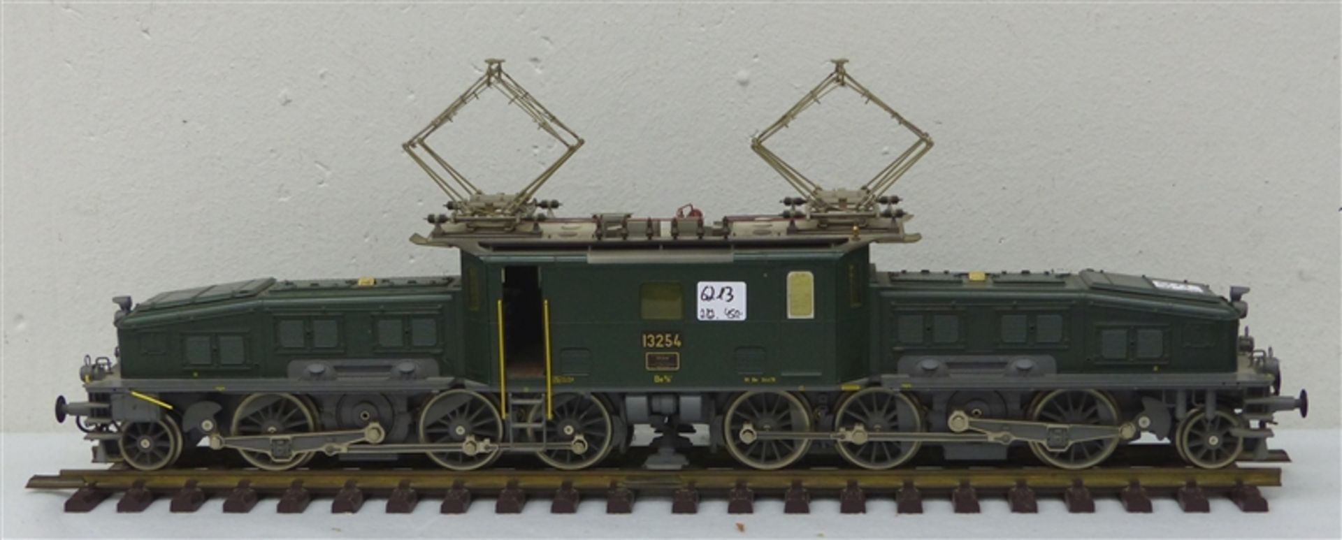 Märklin Lokomotive sogenanntes "Krokodil", 13254, Märklin 5756, um 1960, l 60 cm, h 20 cm, auf