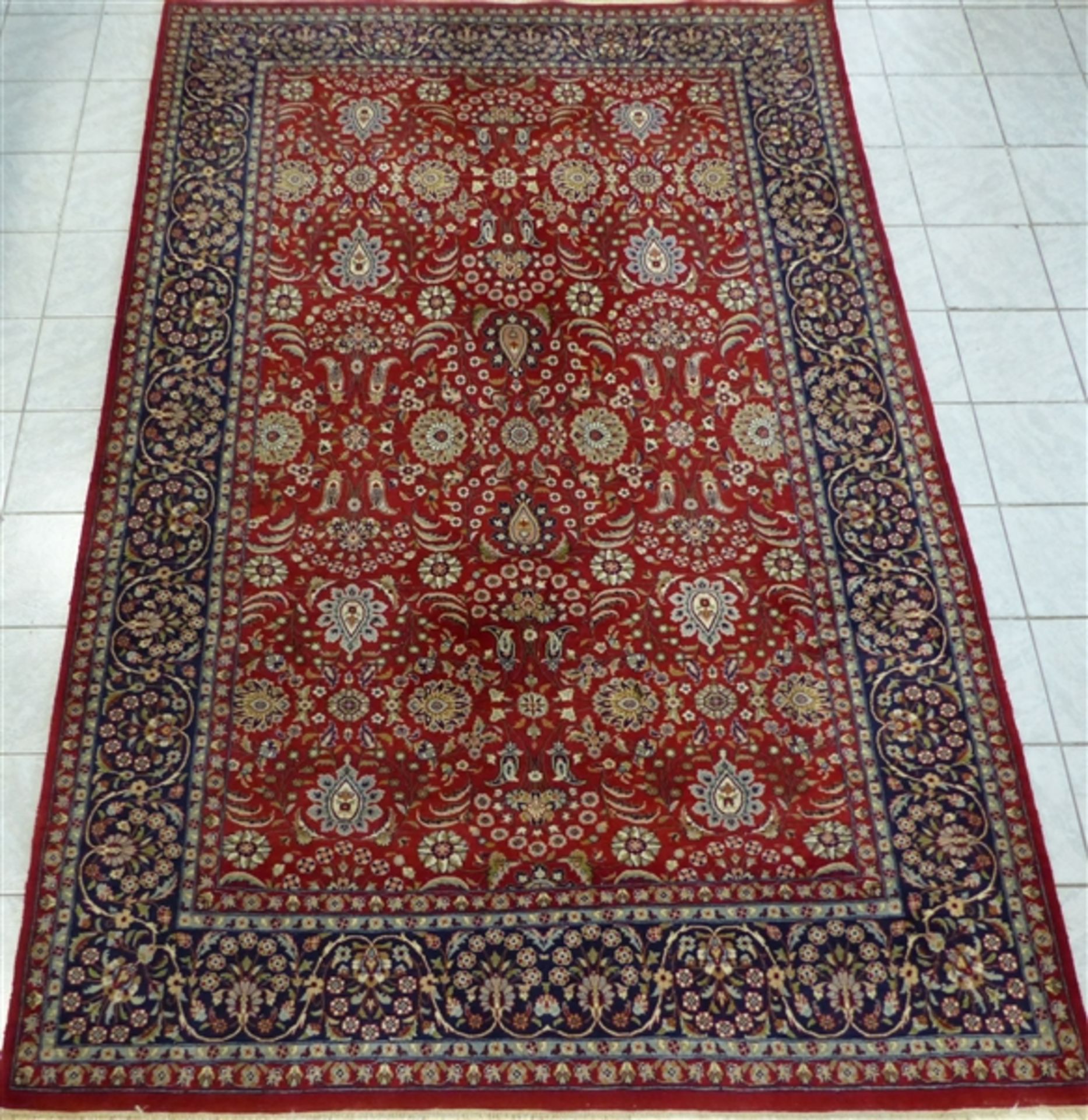 Derakan Pakistan, rotgrundig, durchgemustert, 325x218 cm,