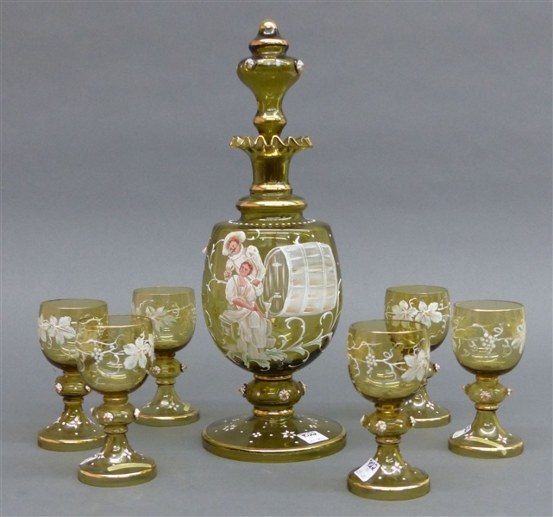 Trinkgarnitur bernsteinfarbenes Glas, Karaffe mit 5 Gläsern, bemalt, Deutsch um 1880, Karaffe sehr