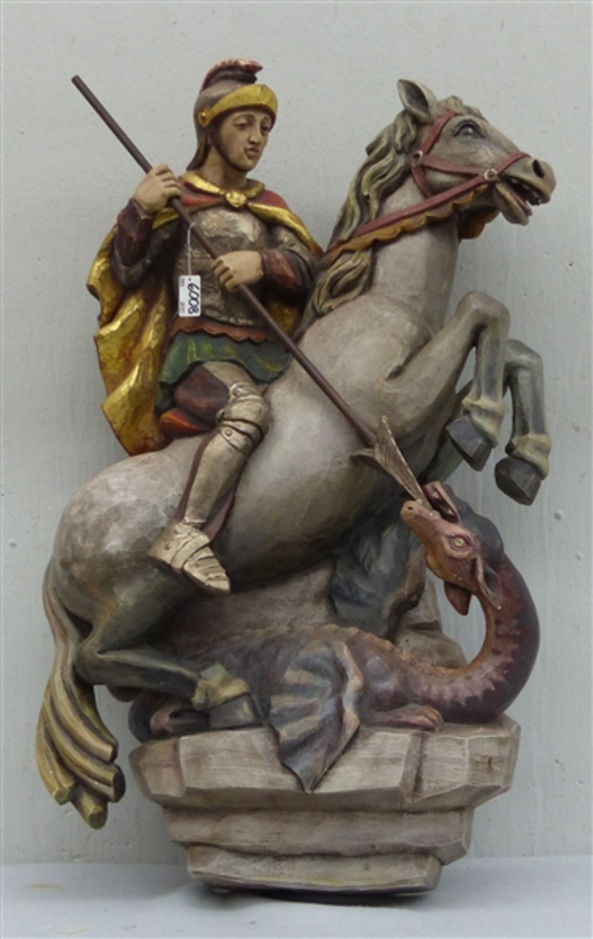 Reliefskulptur Darstellung des Hl. Georg auf dem Pferd sitzend, gefaßt, Grödnertal, 20. Jh., h 64
