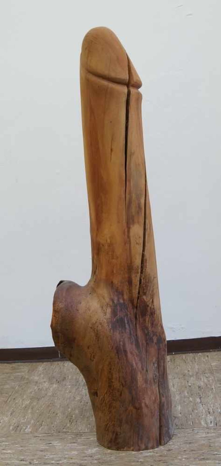 Übergrosser Phallus aus einem Stamm geschnitzt, H 91cm - Bild 4 aus 5