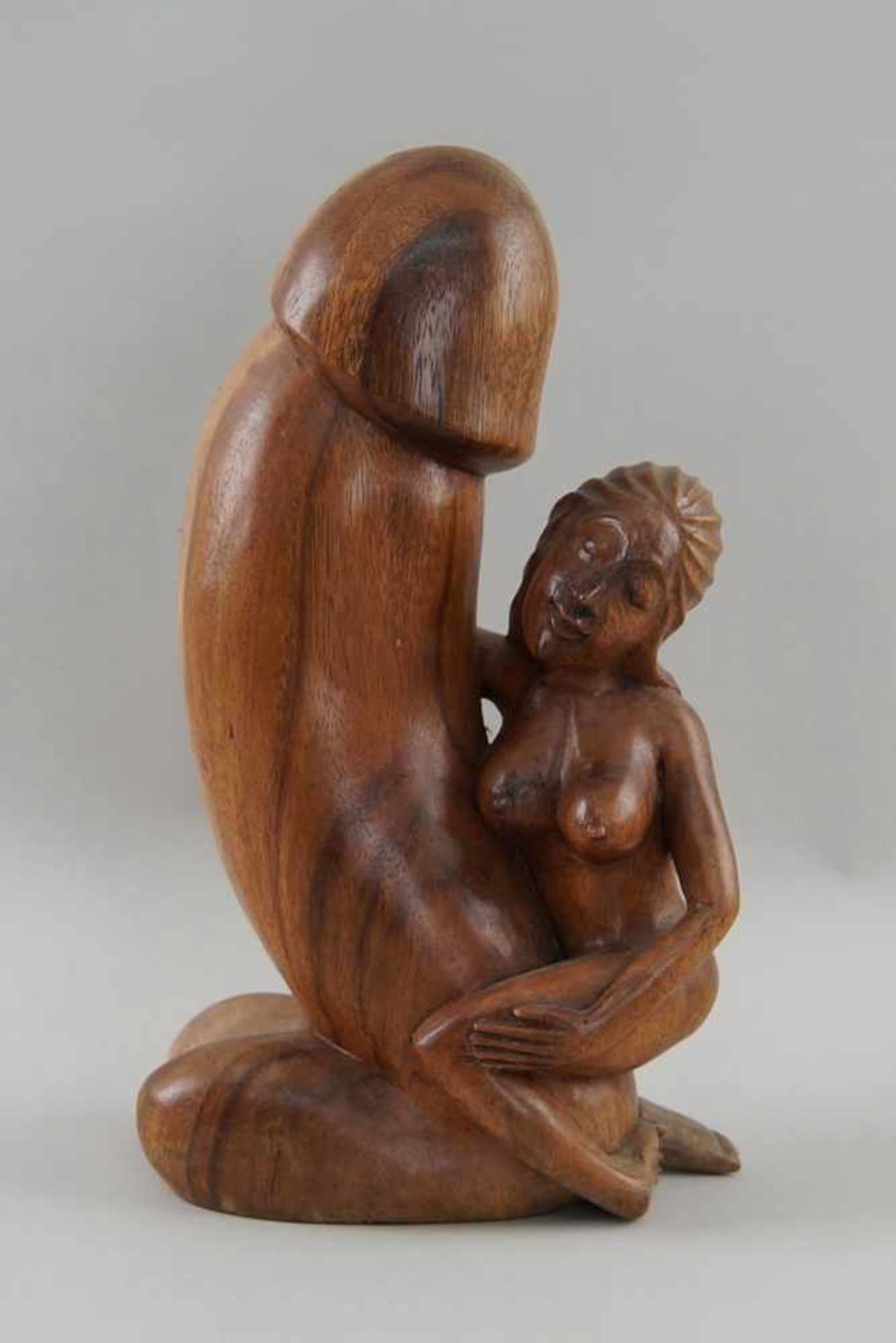 Fruchtbarkeitsskulptur / Ritualskulptur, Holz geschnitzt, Frau mit übergrossem Penis, H 30cm