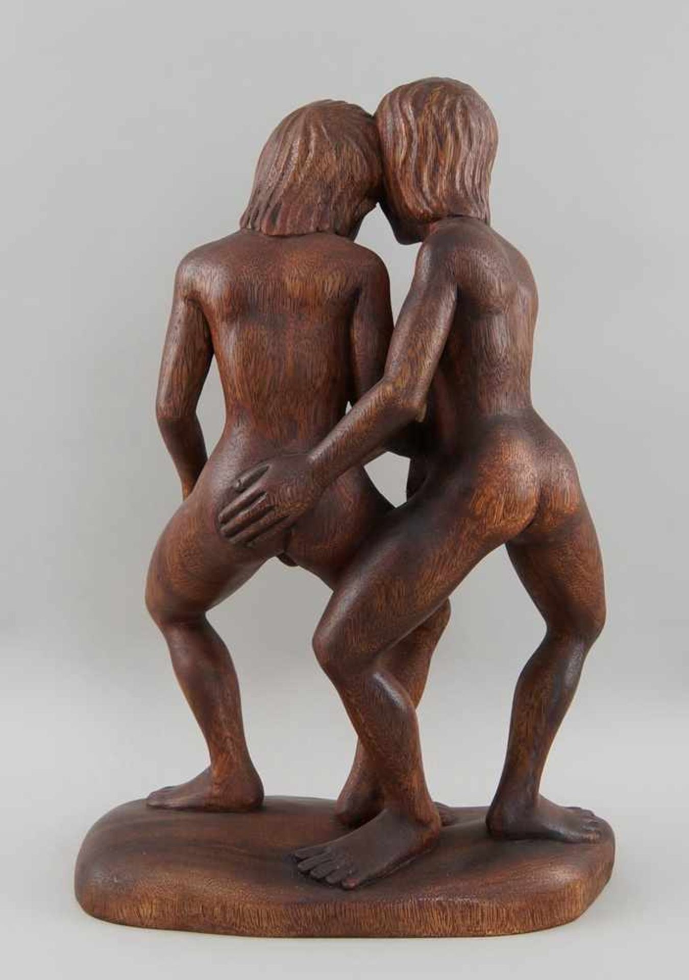 Männliches Paar, Erotische Akt Skulptur, Holz geschnitzt, zwei Männer, die sichgegenseitig den - Bild 5 aus 5