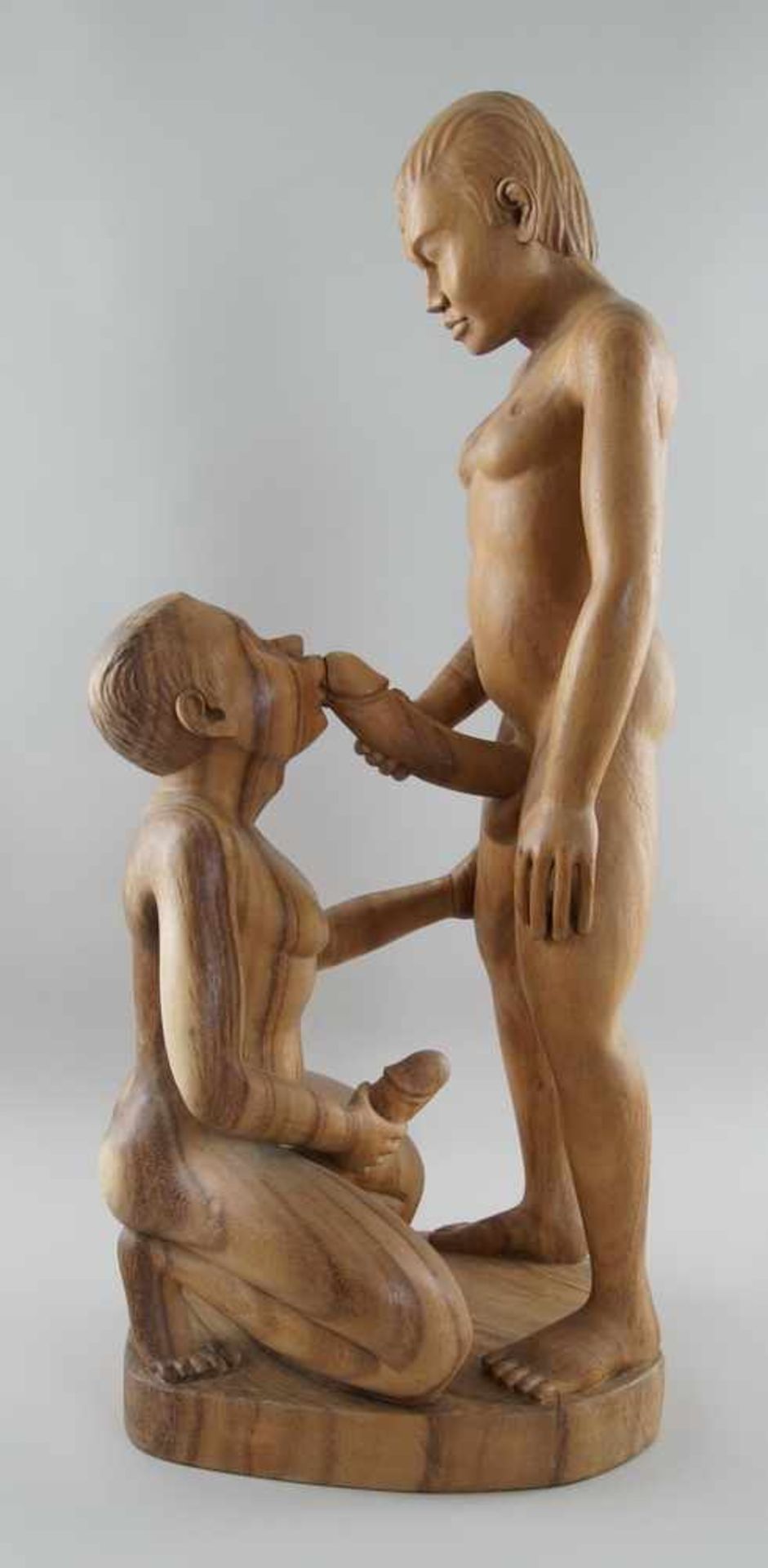 Männliches Paar / Erotische Akt Skulptur, Holz geschnitzt, Darstellung zweier nackterJünglinge