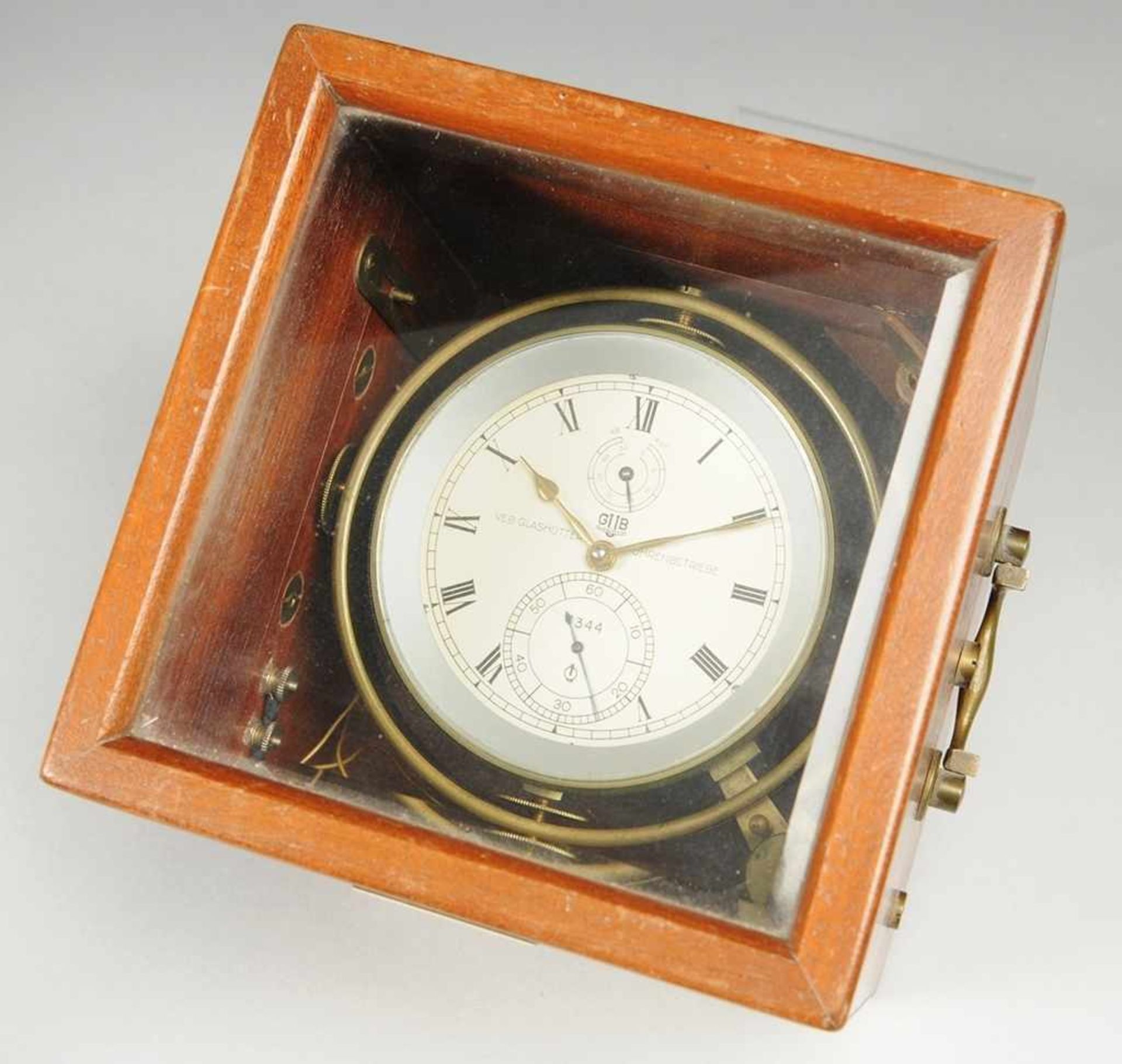 Marine-Chronometer Messing. Marine-Chronometer mit Feder-Chronometerhemmung, Schnecke u. Zugband, - Bild 4 aus 4