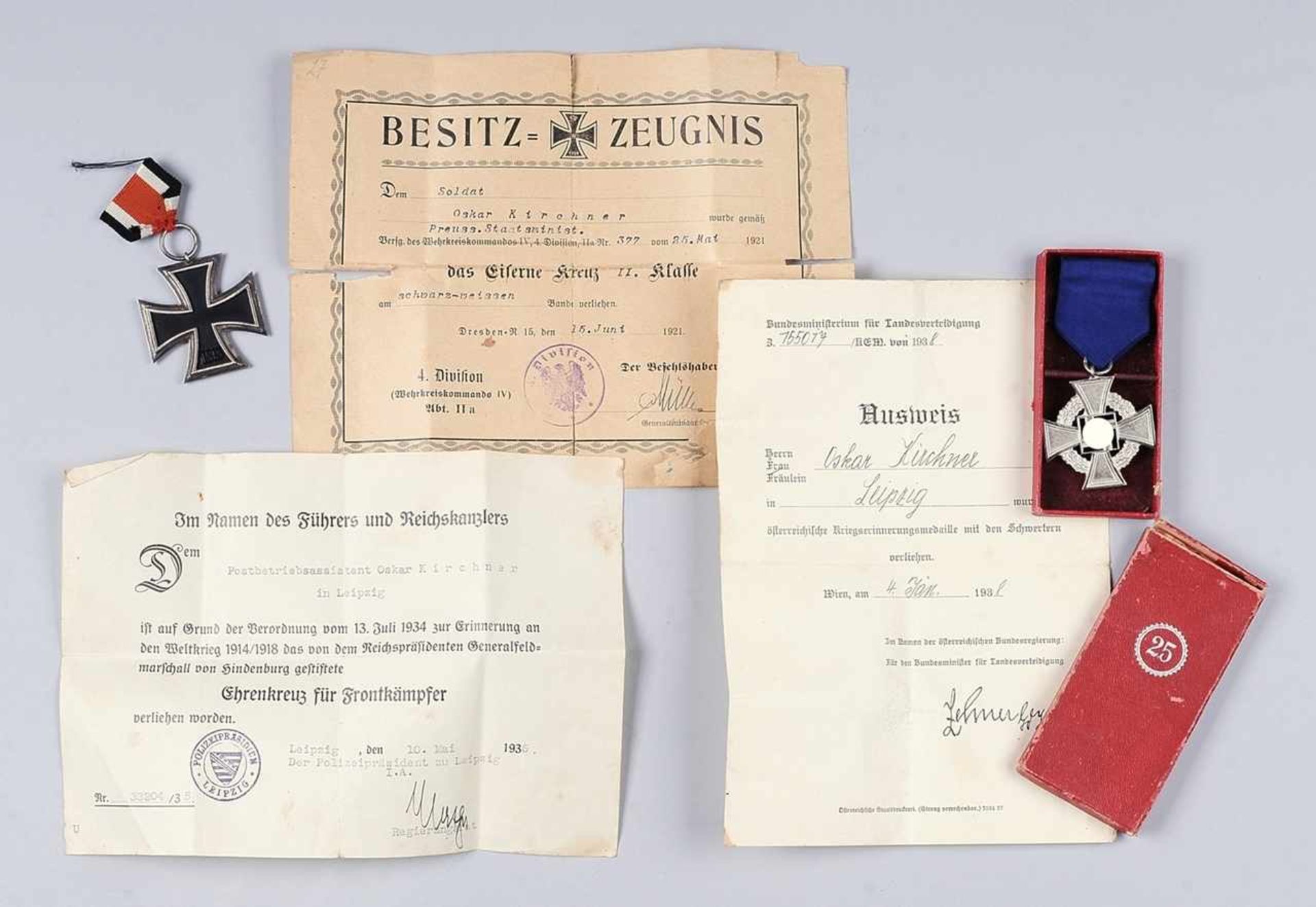 Konvolut Orden 1. und 2. Weltkrieg 8-tlg. Eisernes Kreuz 2. Klasse mit Bandring, gestiftet 1939./ - Bild 2 aus 2