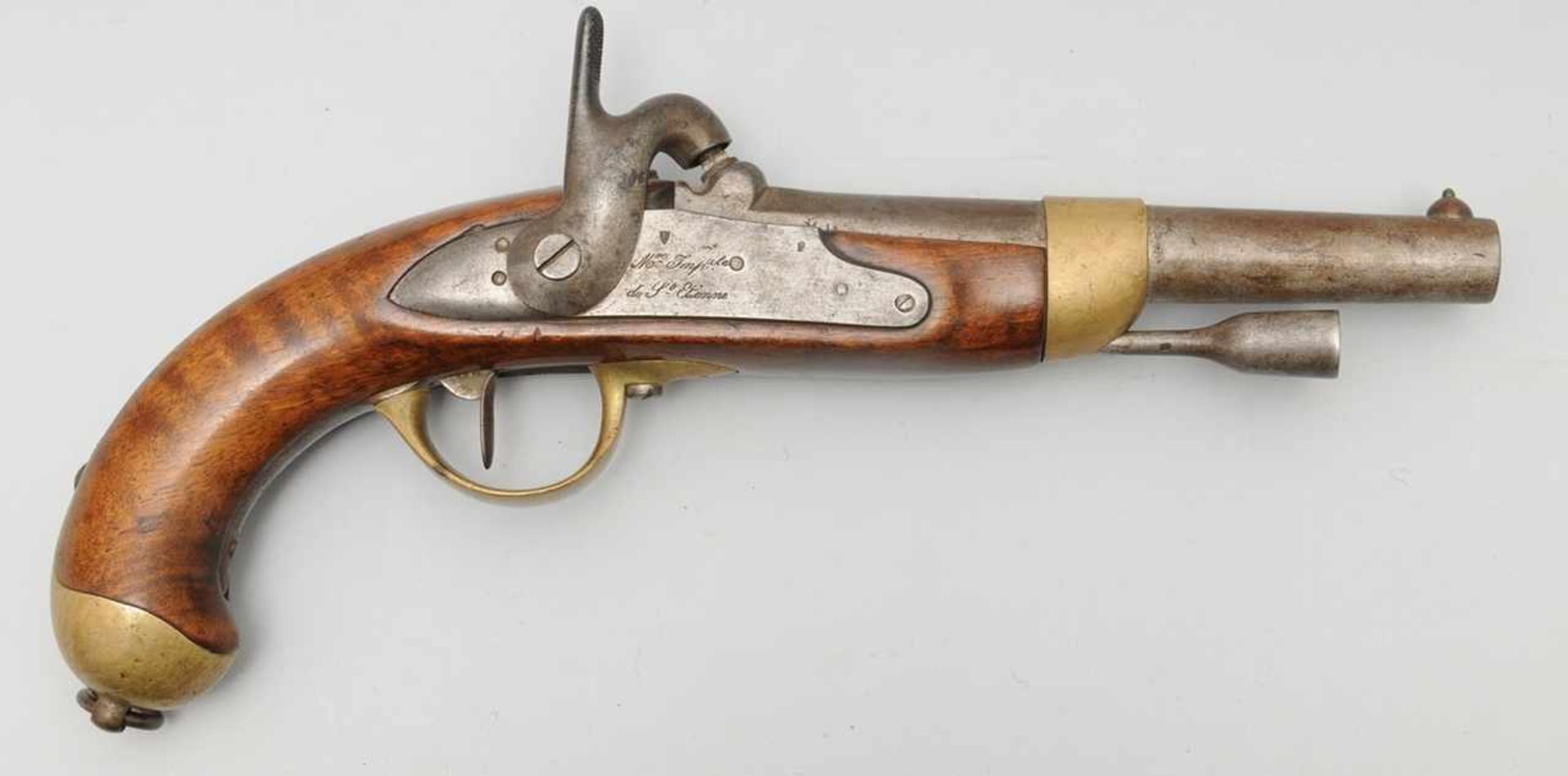 Französische Kavalleriepistole M 1822. Lauf im Kaliber 17,6 mm, über Kammer mehrfach gest. u. dat.