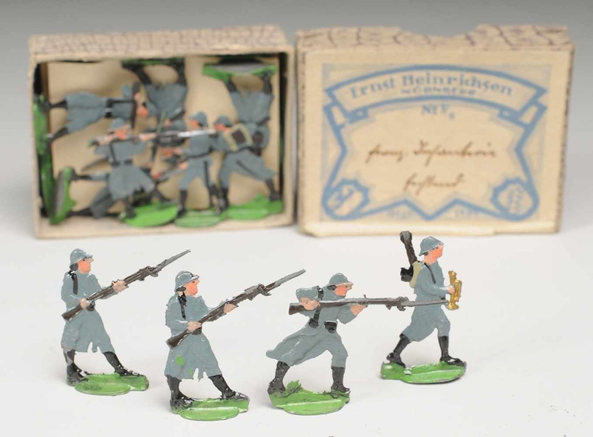 Zinnfiguren Französische Infanterie fechtend 1. WK 20-tlg. Flachfiguren in Zinnlegierung im 30mm-