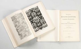 "Katalog der Gewebesammlung des Germanischen Nationalmuseums"2 Bde. Bd. 1: "Gewebe und Wirkereien,