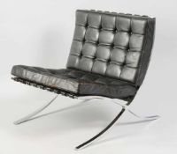 Barcelona Chair nach Mies van der RoheGestell aus verchromtem Flachstahl im Querschnitt 30 x 14 mm