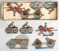 Zinnfiguren Polnische Armee17-tlg. Motorräder, Kanonen u. Transportwagen mit Pferdegespann.