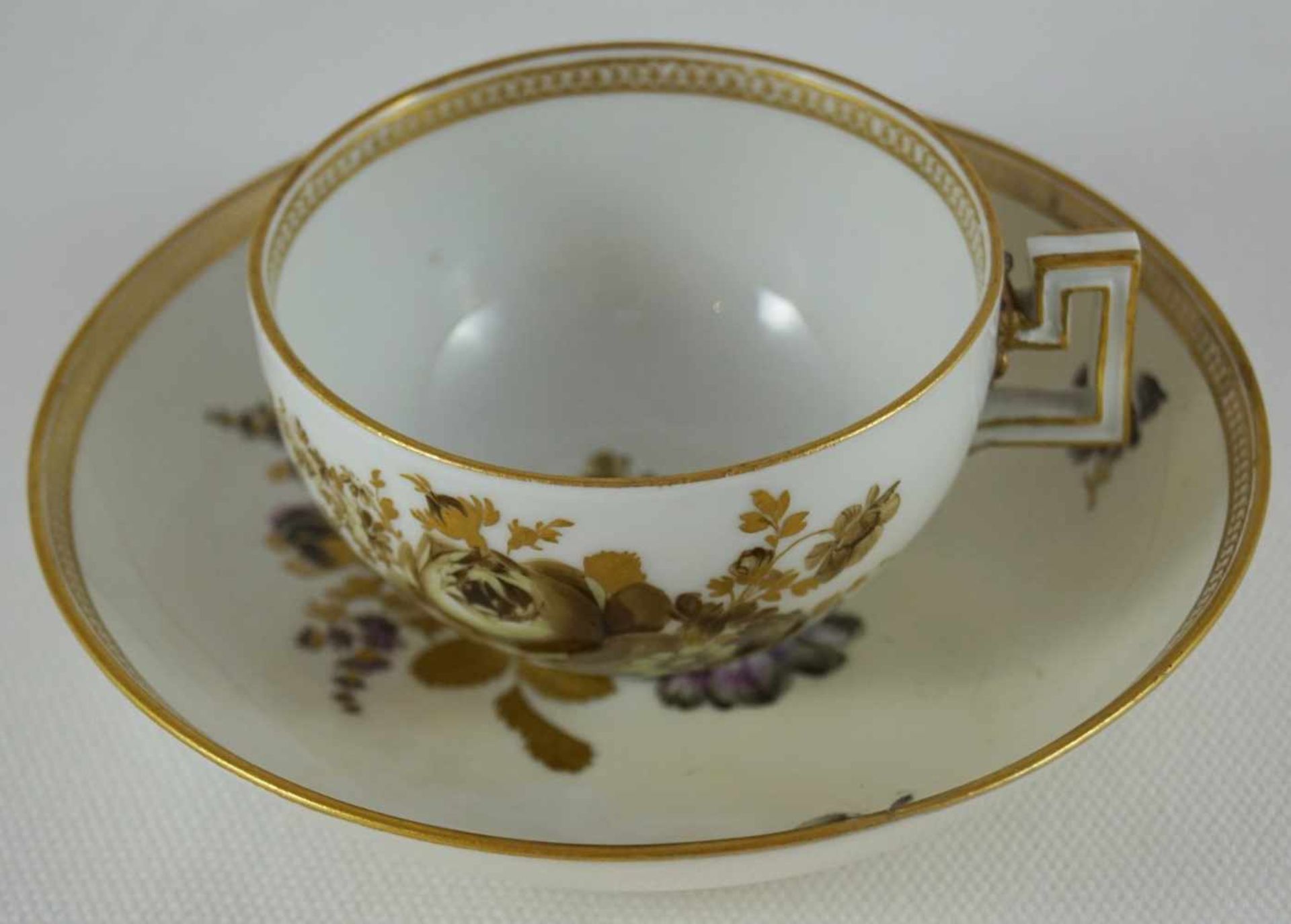 Teetasse, Meissen, klassizistisch, Marcolini-Zeit Teetasse, Meissen, Schwertermarke Marcolini-Zeit