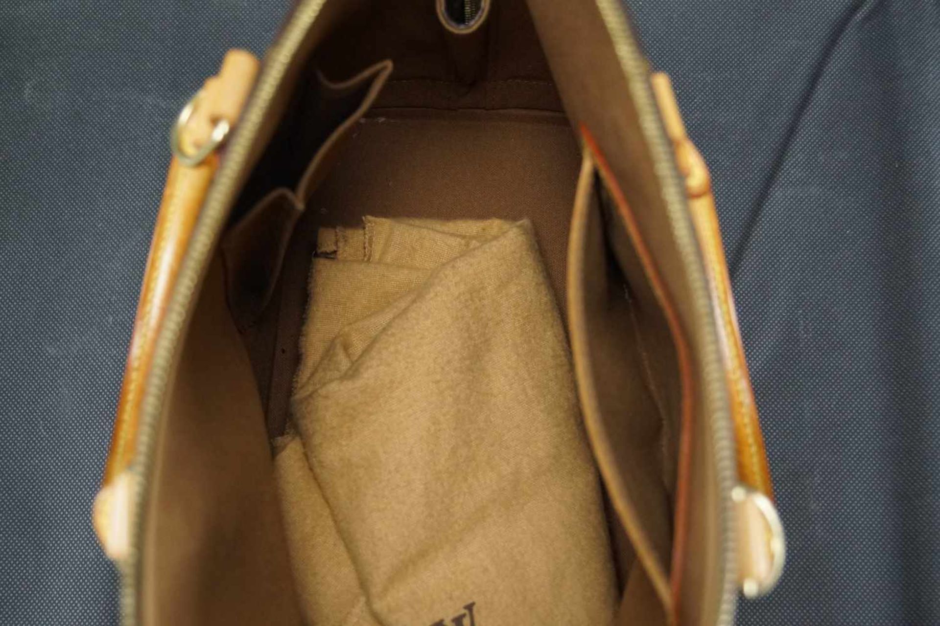 Louis Vuitton Handtasche Alma, Höhe ca. 24 cm x Breite ca. 28 cm, Date Code BA0053, Staubbeutel - Bild 2 aus 7