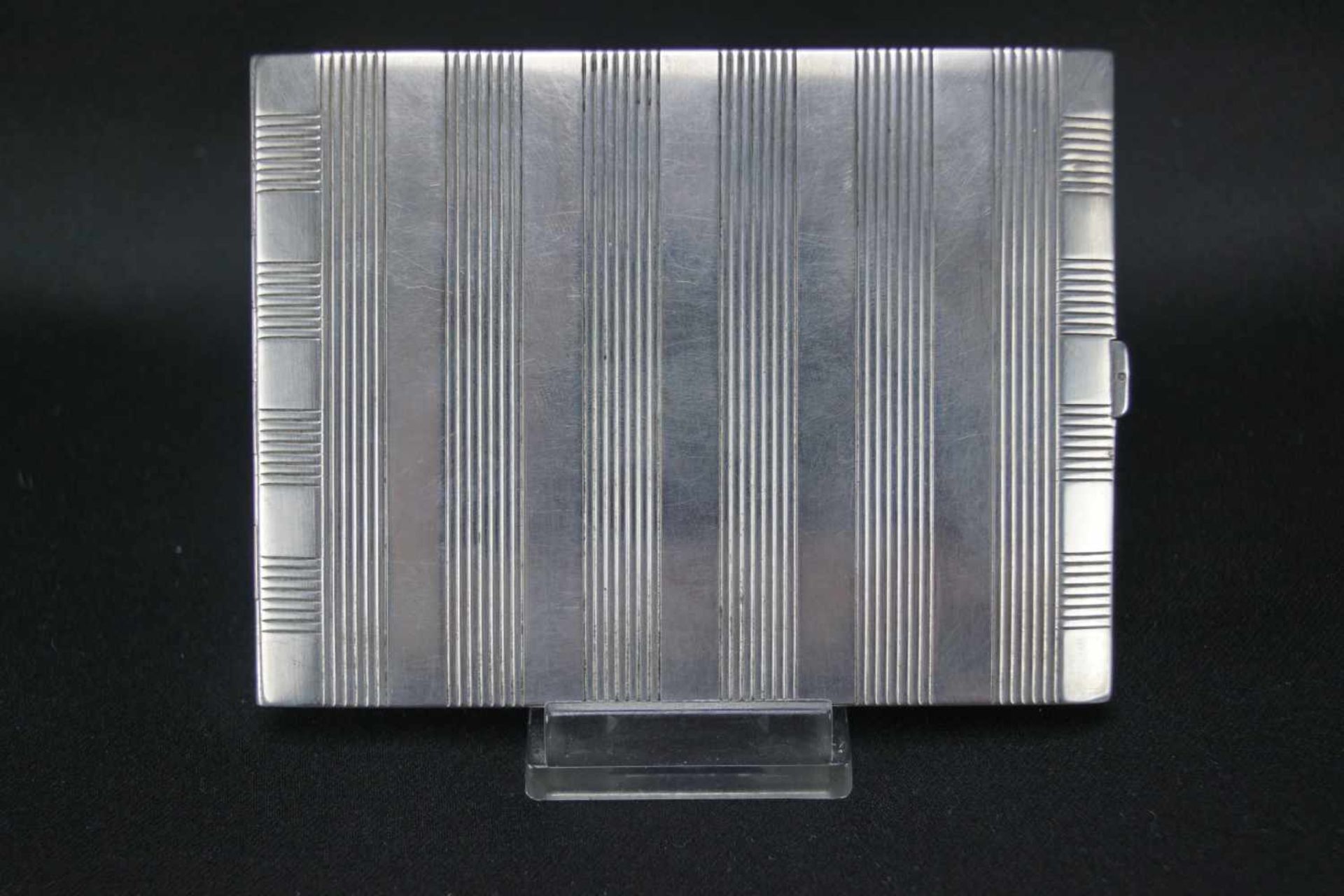 Zigarettenetui925er Silber, um 1950, im Art Deco Stil, innen vergoldet, Länge 10,5 cm x Breite 8 cm, - Bild 2 aus 6