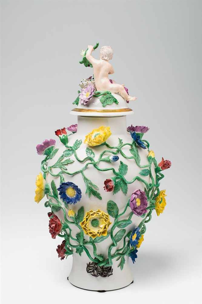 A Wegely porcelain vase and cover Baluster-form vase encrusted throughout with naturalistic - Image 3 of 3