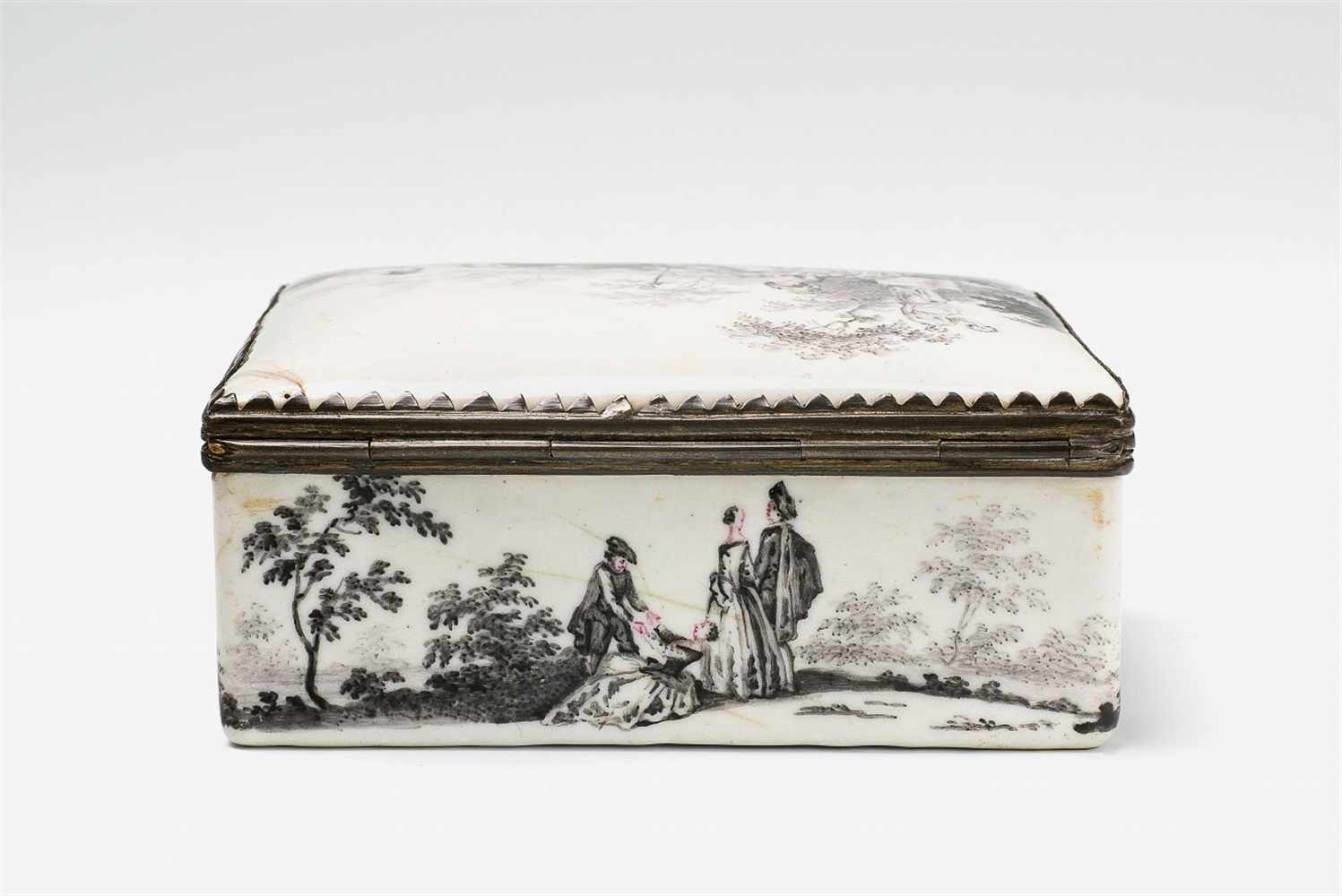 An enamel snuff box with pastoral scenes Enamelled copper with silver-plated copper mountings. - Image 8 of 8