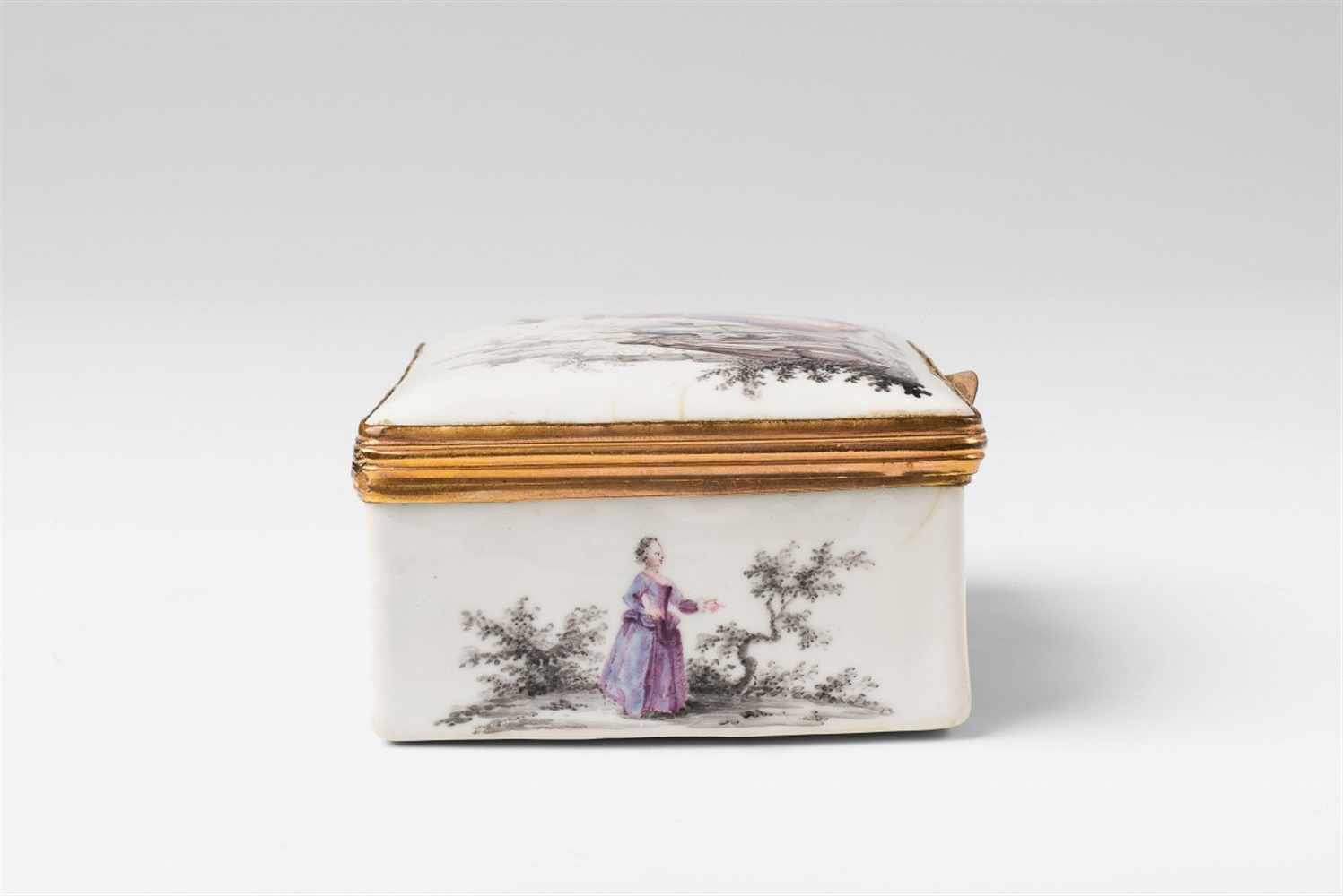 An enamel snuff box with courtship scenes Enamelled copper with gilt copper mountings. Rectangular - Image 4 of 7