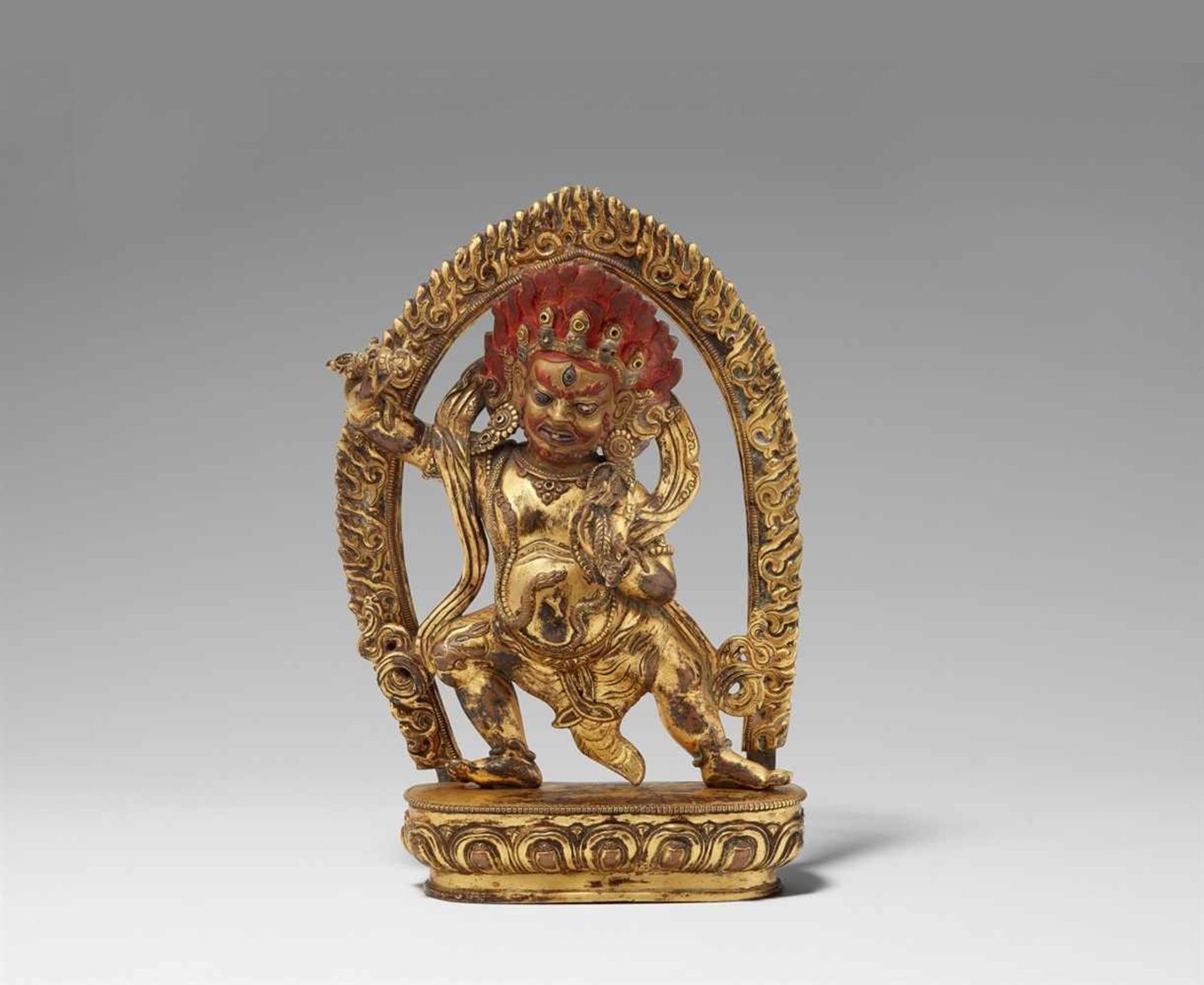 Vajrapani. Feuervergoldete Bronze. Sinotibetisch. 18. Jh. Der furchteregende vajra-Schwinger, tib.