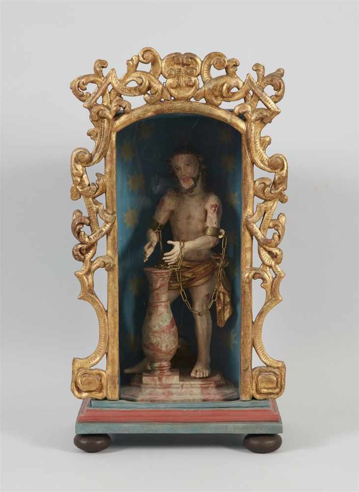 Christus an der Geißelsäule in Nische Holz, polychrom gefasst, Höhe 48,5 cm. Christus an der