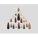 TWENTY STONE SPEAR POINTS 2.5 to 7 cm. long TWENTY STONE SPEAR POINTS 2.5 to 7 cm. long