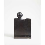 Fritz KoenigLandschaftBronze mit schwarzbrauner Patina. 45 x 29,2 x 14,3 cm. Geritzt