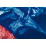 Wolfgang TillmansFaltenwurf (blue shorts) IC-Print auf Fujicolor-Professional-Papier. 28,2 x 40,6 cm