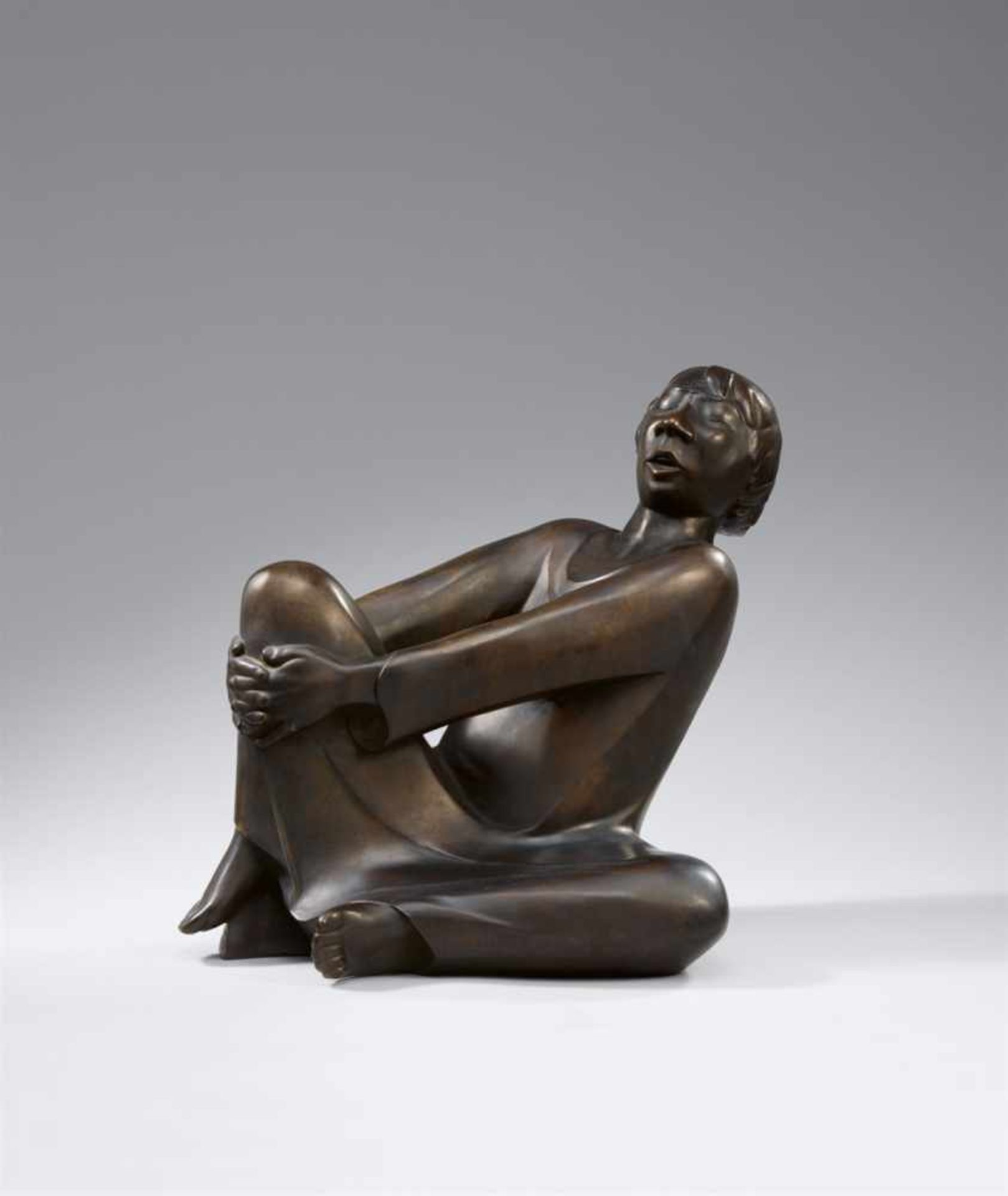 Ernst BarlachDer singende MannBronze. Höhe 49,3 cm. Rückseitig auf dem Sockelstück unter dem rechten