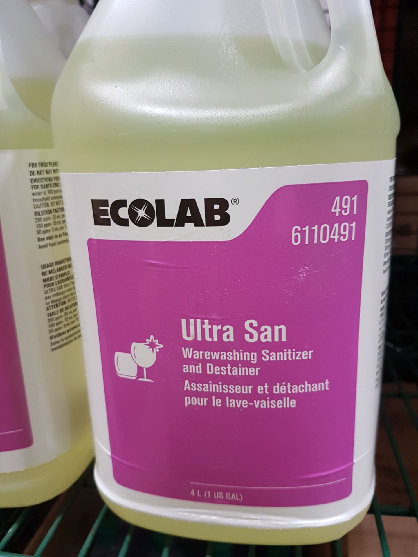 Ecolab Ultra San Warewashing Sanitizer and Destainer - 8 x 4lt Jugs