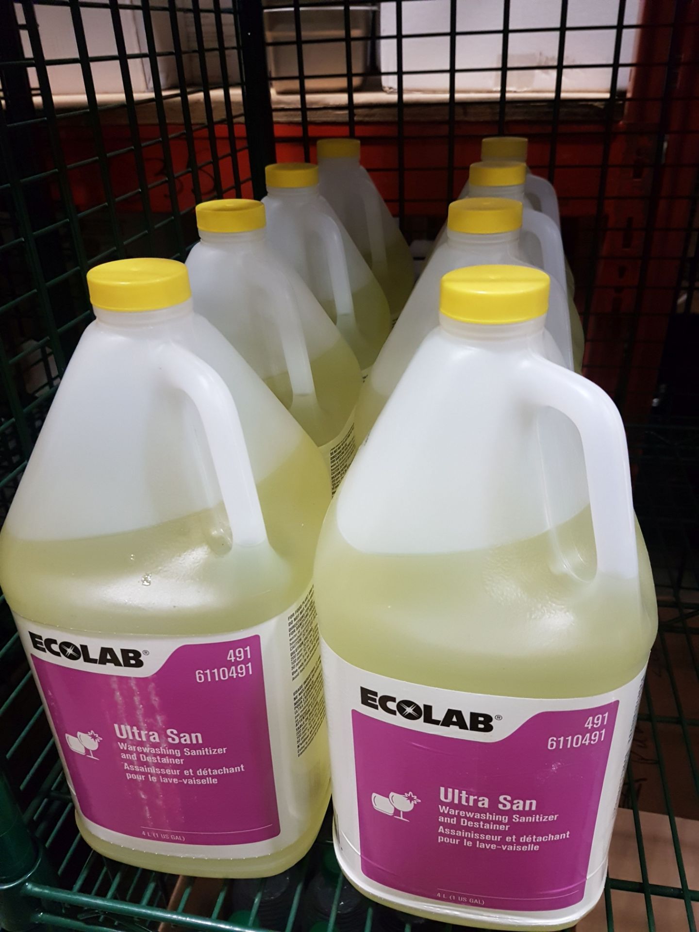 Ecolab Ultra San Warewashing Sanitizer and Destainer - 8 x 4lt Jugs - Image 2 of 2