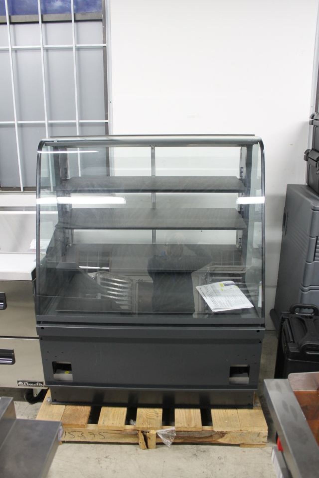 Structural Concepts 44" Dry Display Case - Image 4 of 5