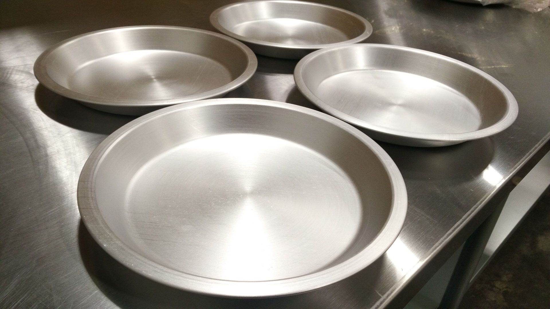 8" x 1" Aluminum Pie Plates - Lot of 4 - Image 2 of 3