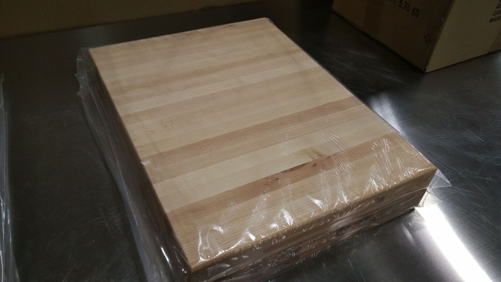 16" x 12" x 1.5" Hard Canadian Maple Carving Board