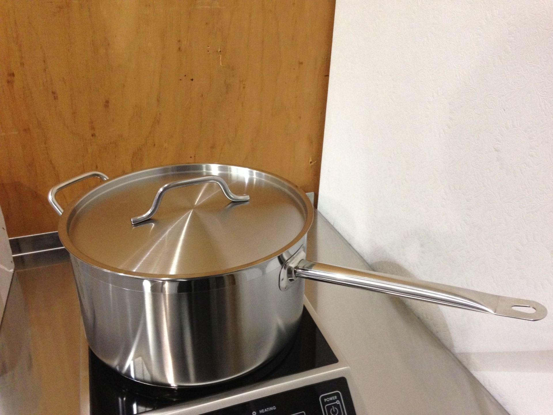 10qt Heavy Duty Sauce Pan Induction Capable