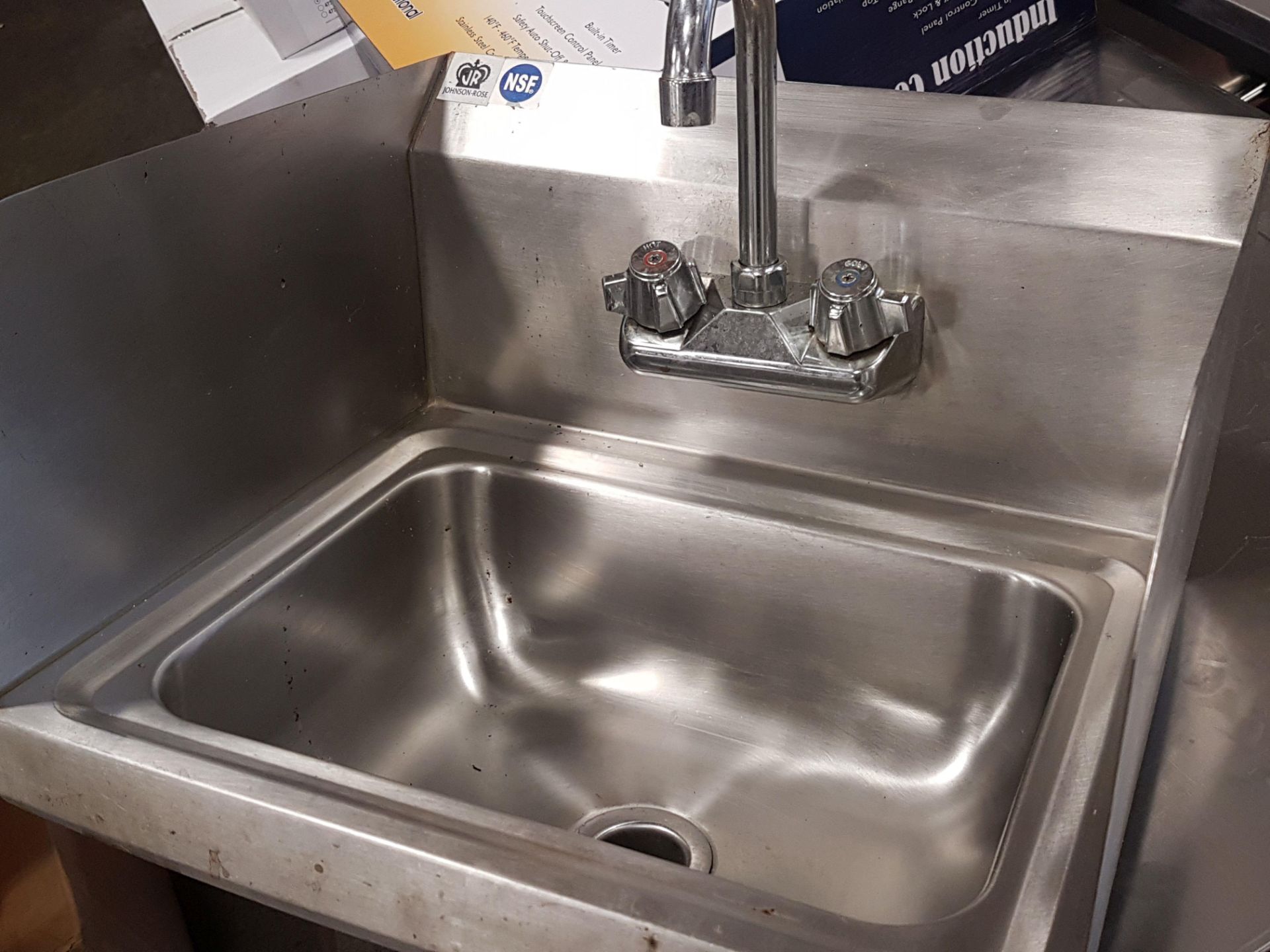 Hand Wash Sink with Splash Guard Sides