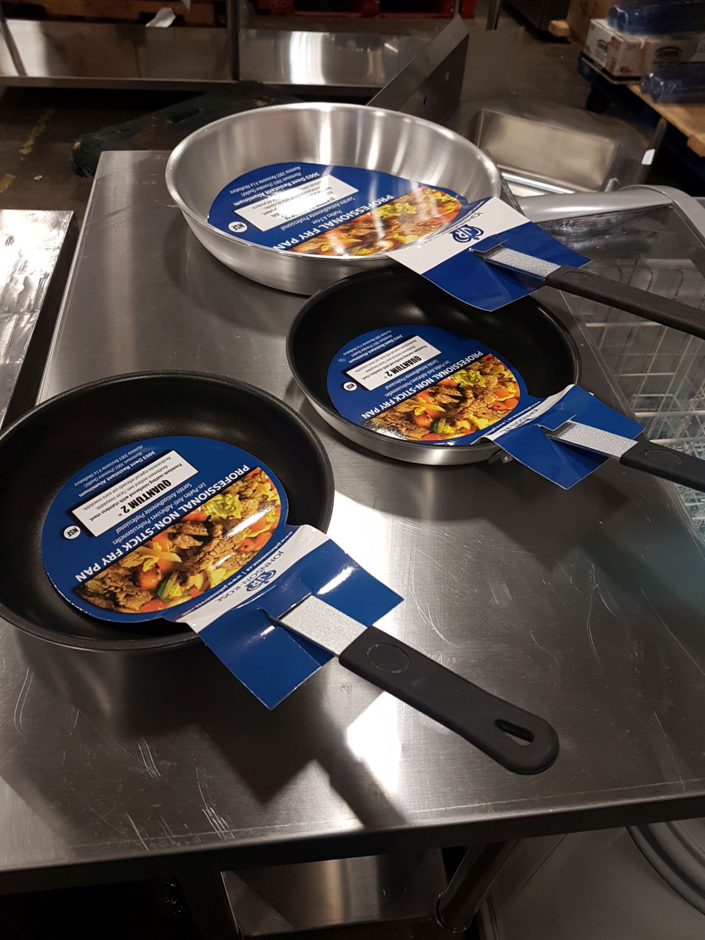 Set of 4 Fry Pans - 2 x 8" Costed & 2 x 12" Aluminum