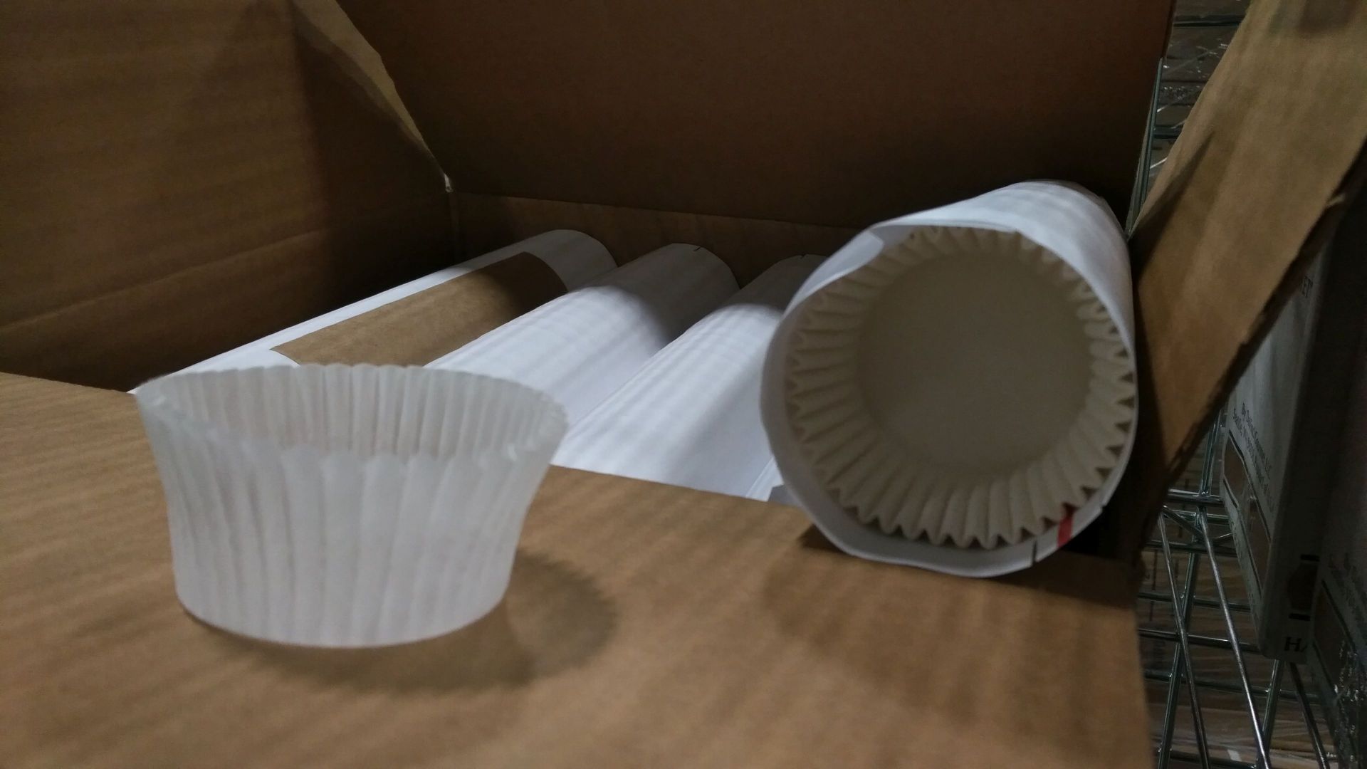 White Baking Cups, 2" x 4.5" x 1.25" - Lot of 5000 - Image 3 of 4