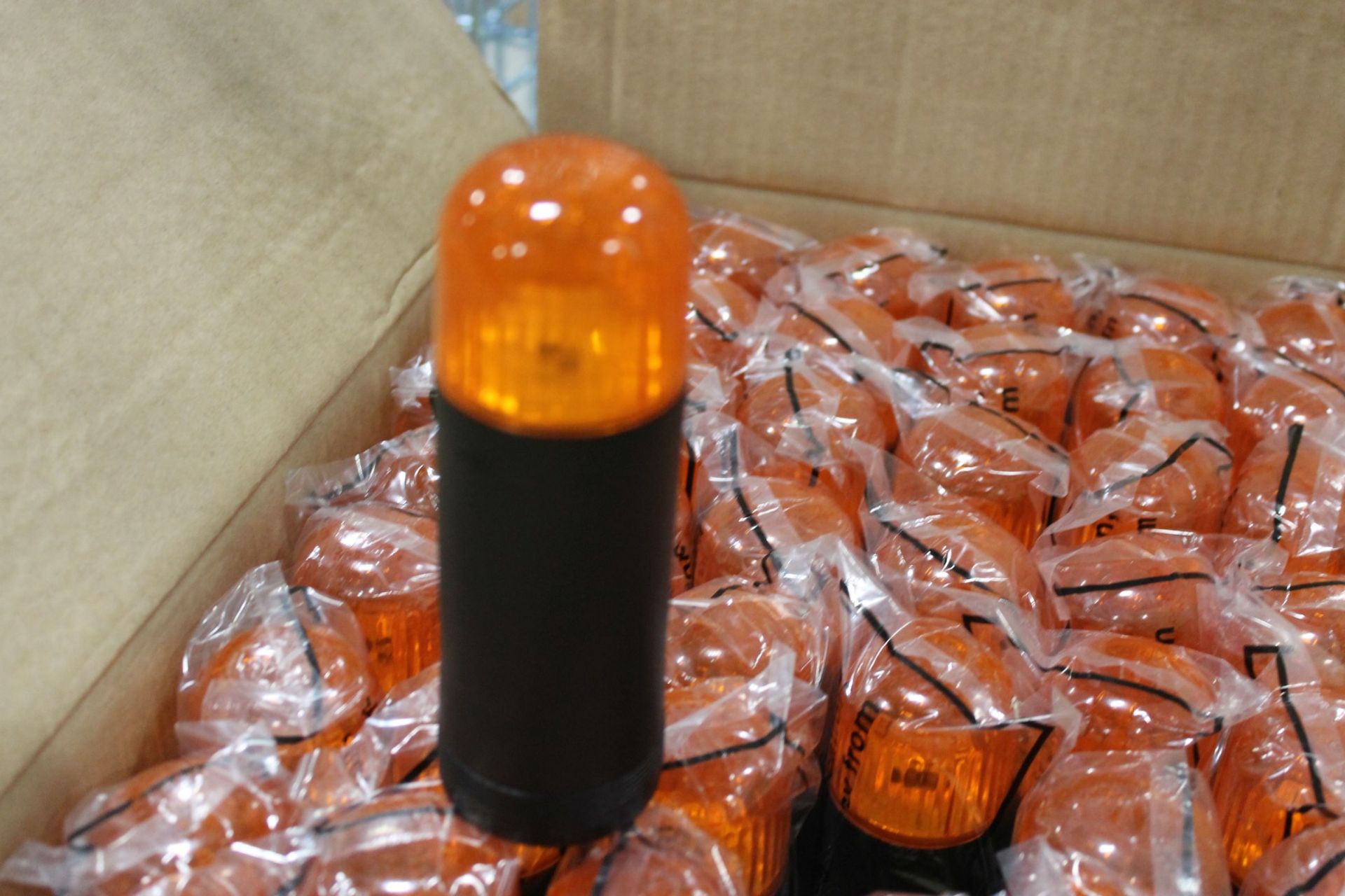 LED Flashing Warning Lights, Require "D" Batteries - Box of 48 - Image 2 of 4