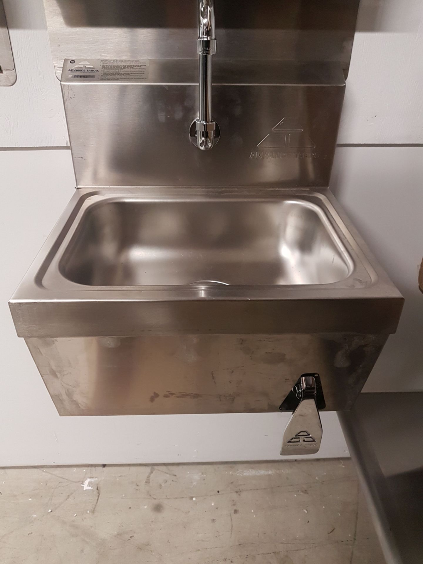 Advance Tabco Wall Mount Hand Sink with Knee Controls