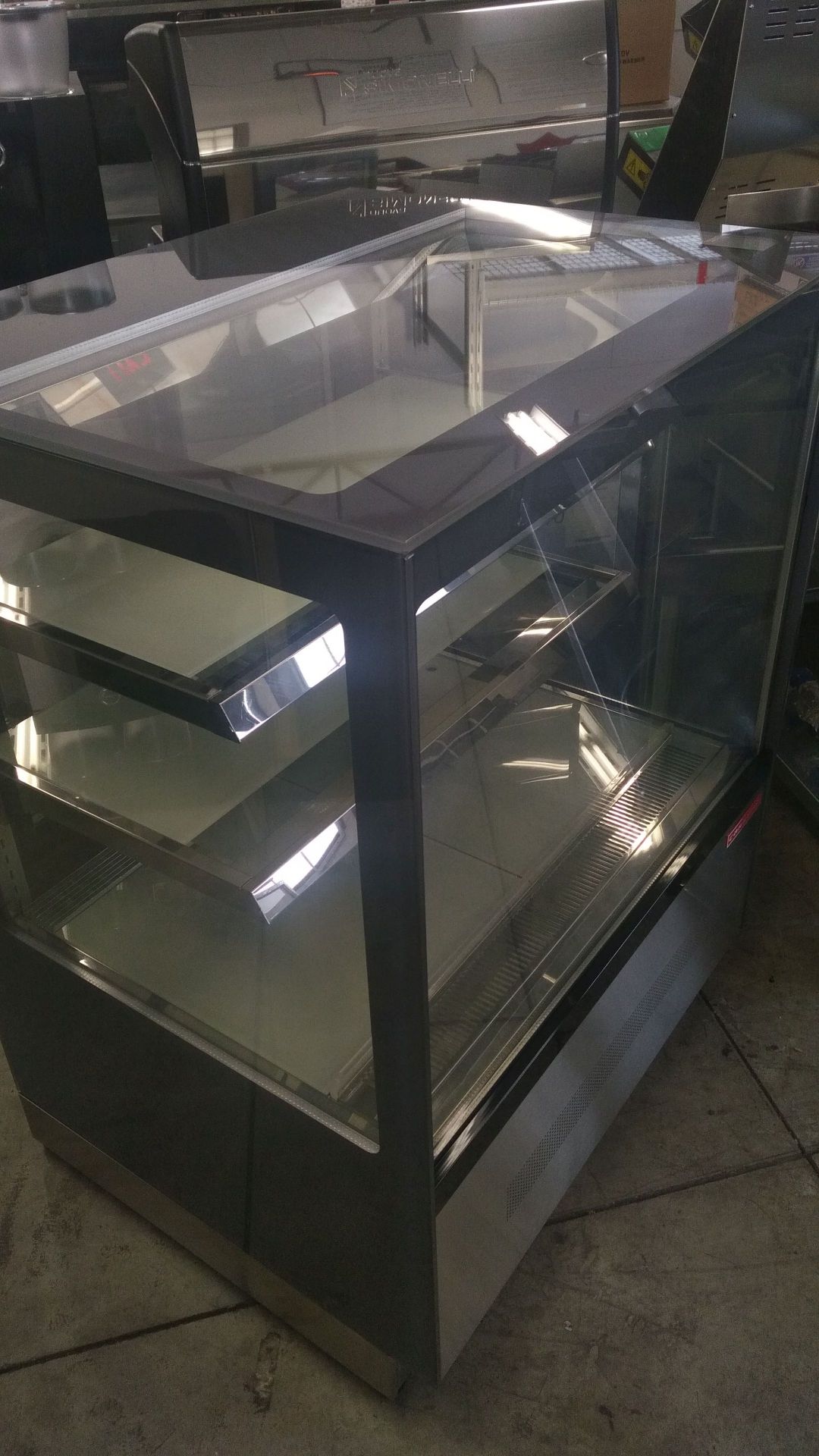 Cardinal 36" Custom Refrigerated Display Case - Image 3 of 6