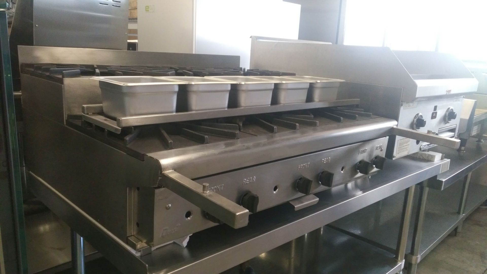 Quest 36" Propane Step-Up Six Burner Hot Plate - Image 4 of 4