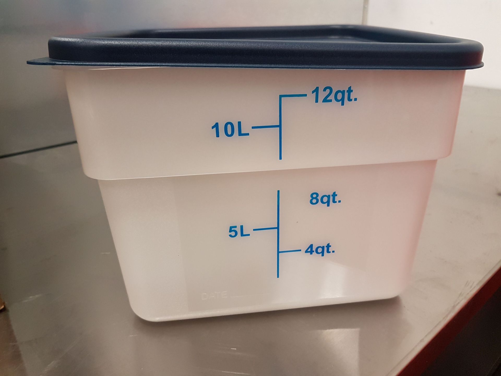 12 QT White Food Containers with Lids - Lot of 6