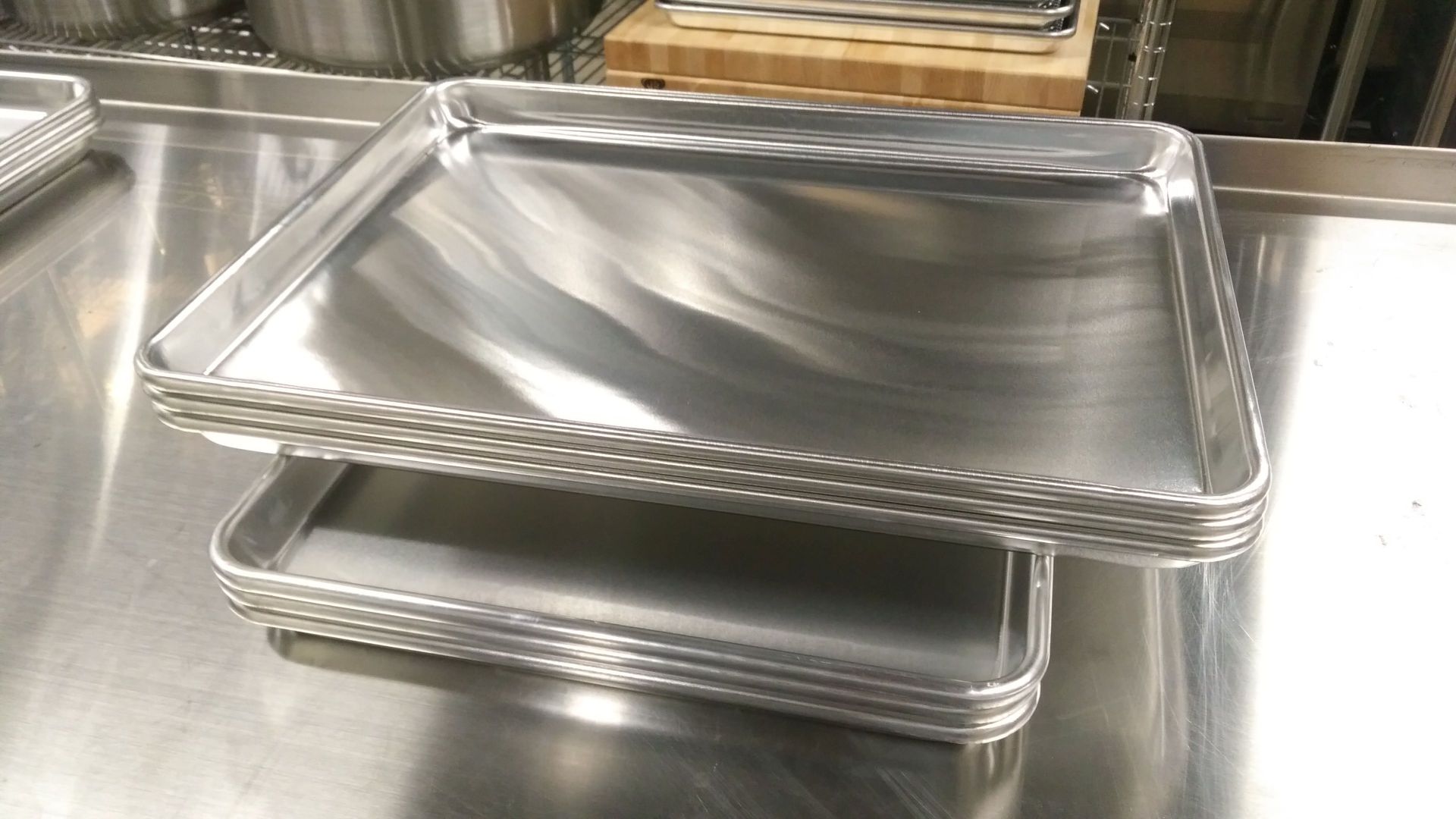 13" x 18" Half Size Aluminum Bun Pans - Lot of 6