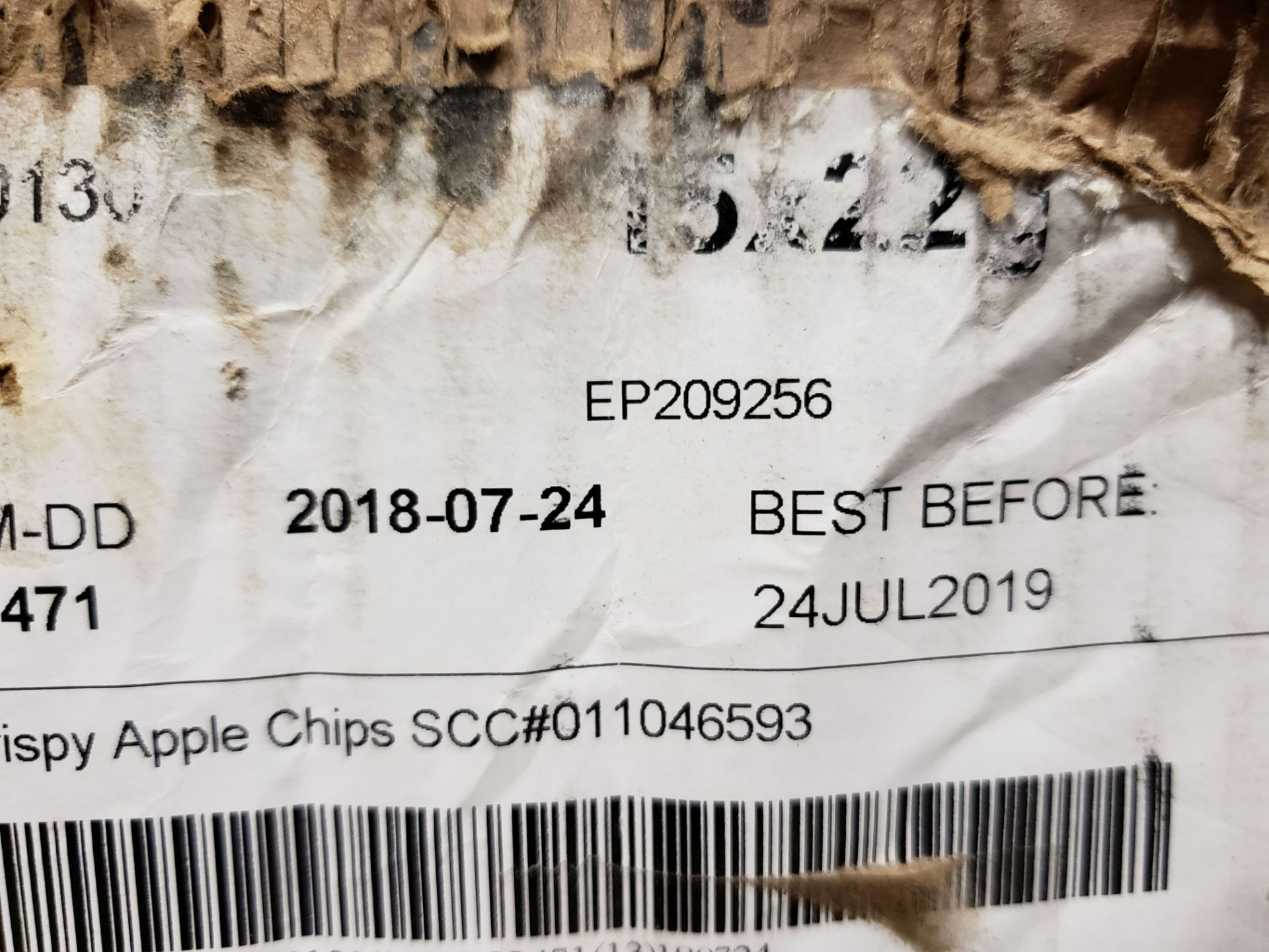 Martin's Crispy Apple Chips - 2 x 15 x 22 gr Bags - Image 2 of 2