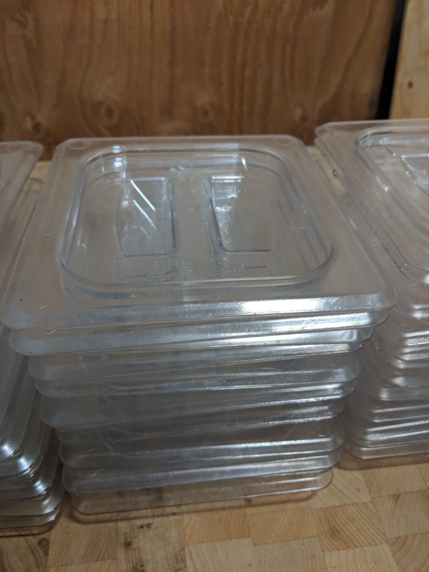 1/6 Polycarb Lids, Cambro 60CWCH (6-15/16" x 6-3/8") - Lot of 12